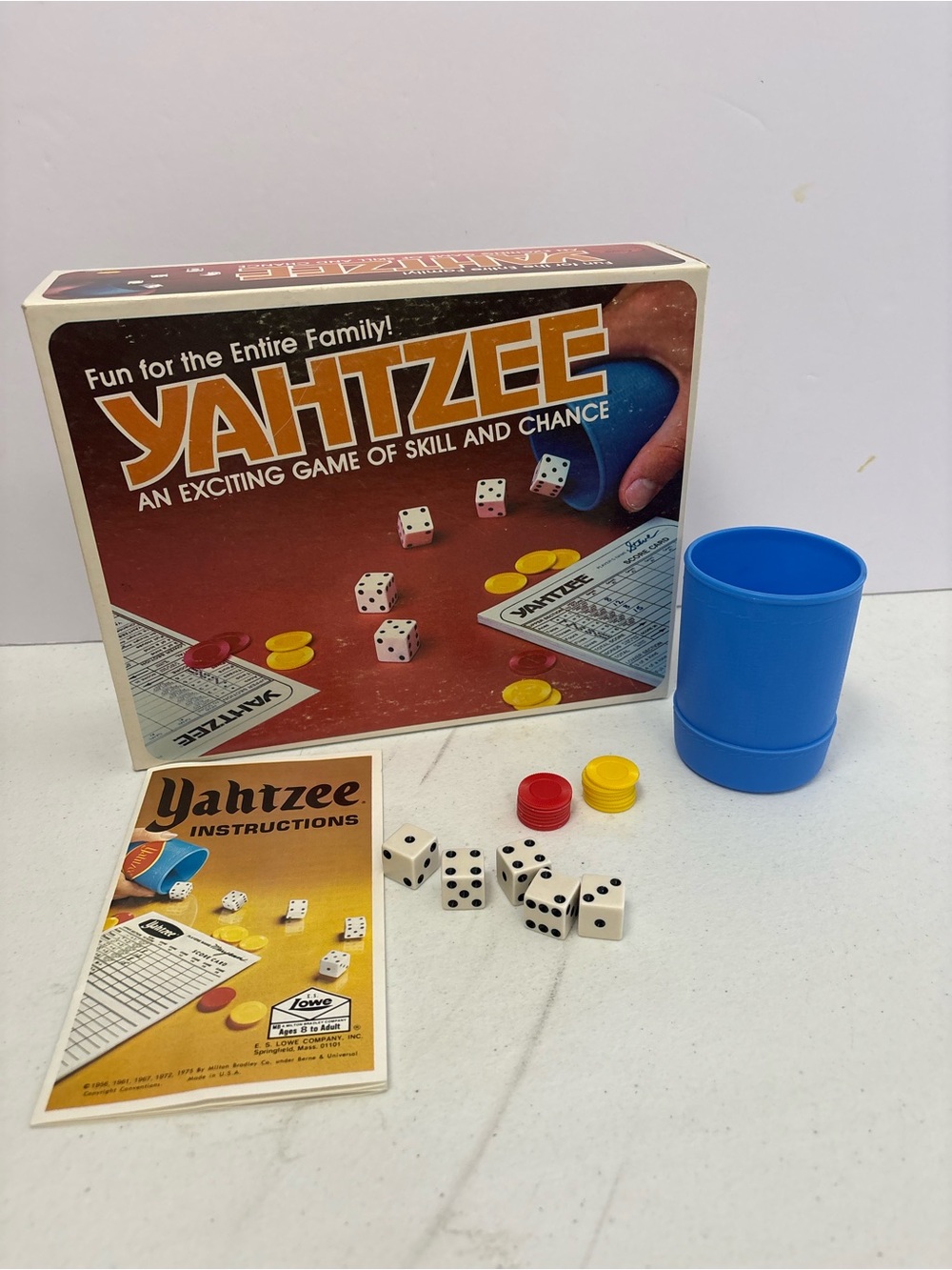 VINTAGE 1980 YAHTZEE MILTON BRADLEY E.S. LOWE GAME